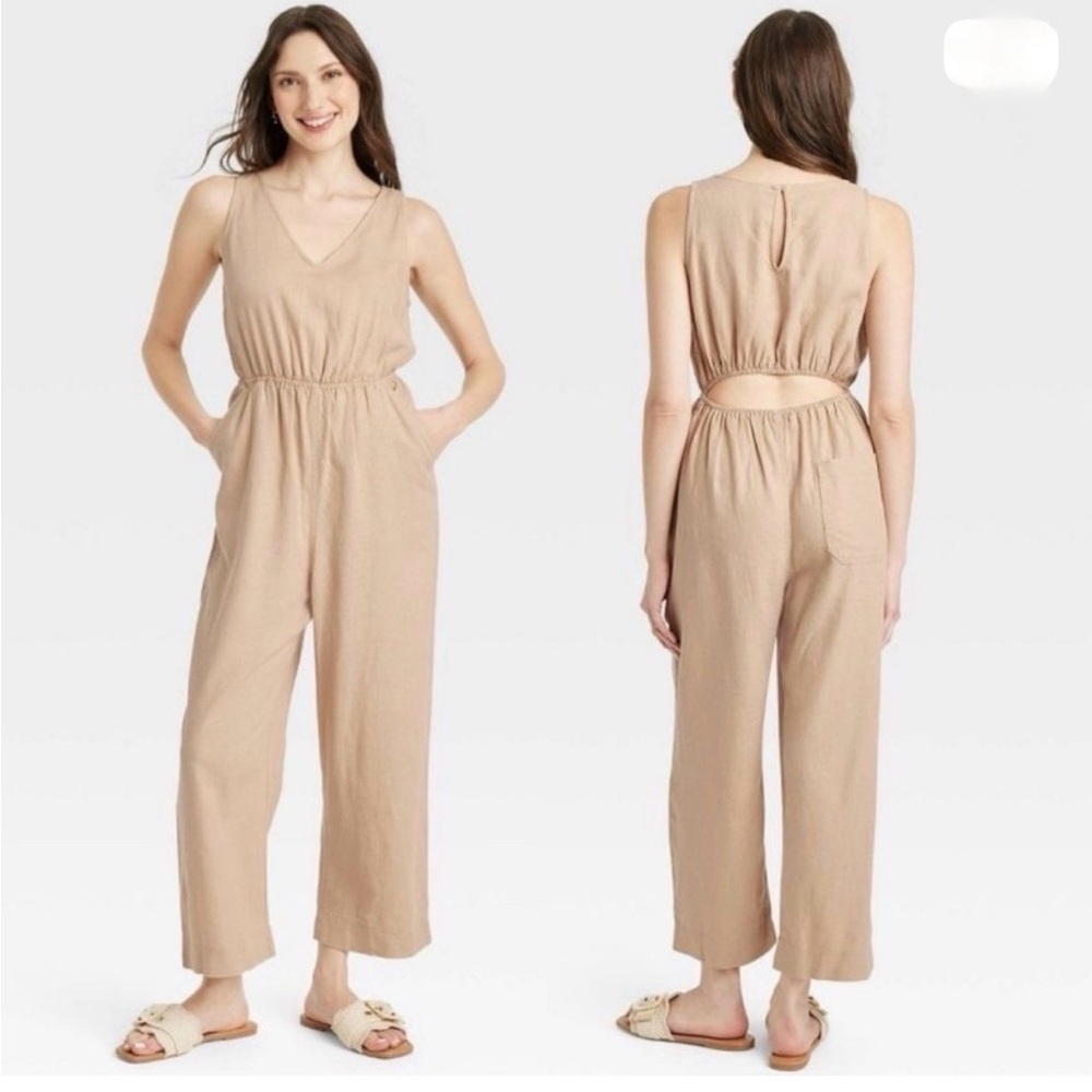 Linen V-Neck Cutout Jumpsuit in Beige/Tan